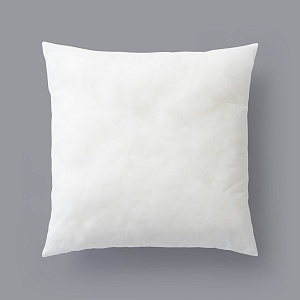 podushka-dekorativnaya-vn-belii-1.jpg